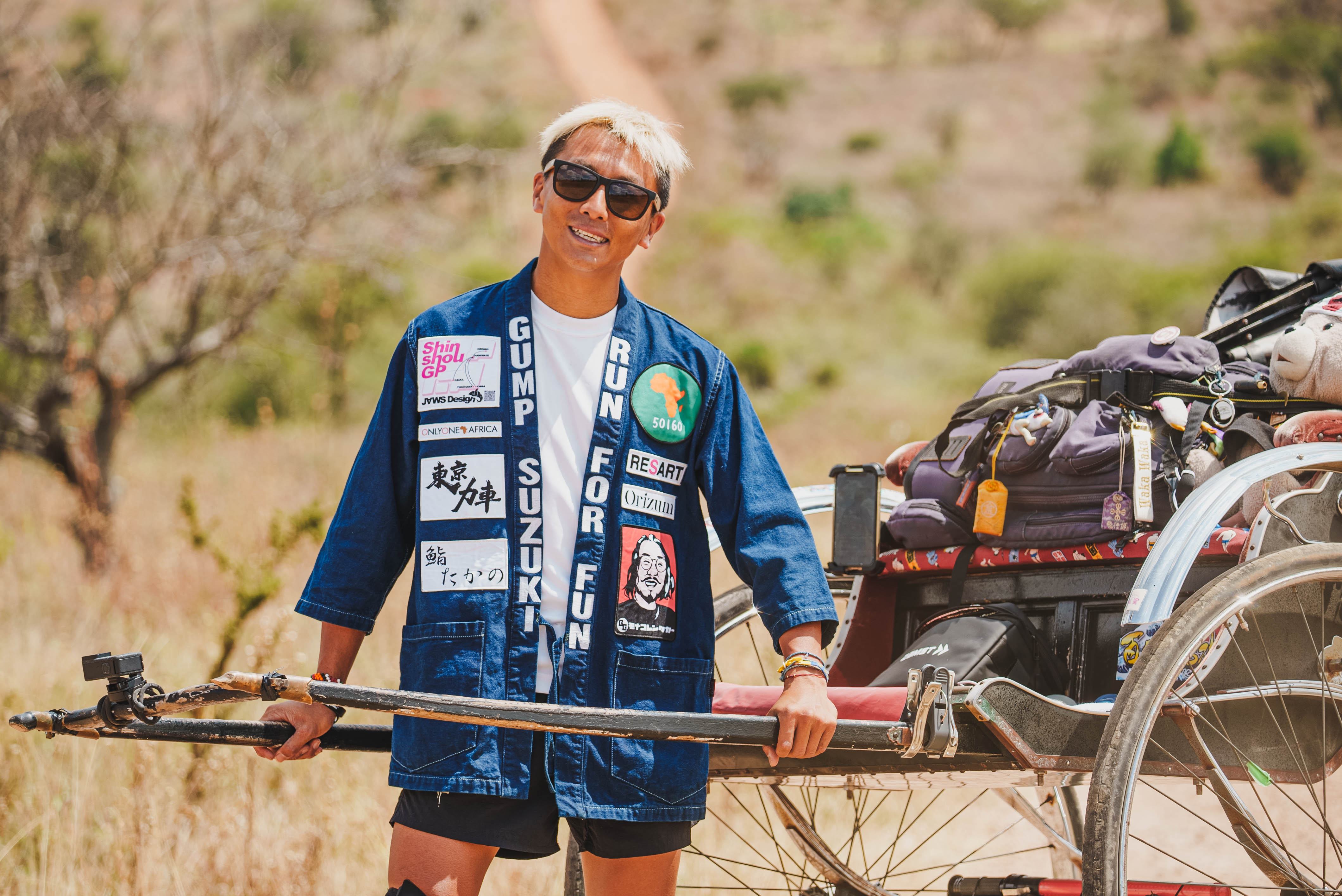 ガンプ鈴木 人力車の旅人